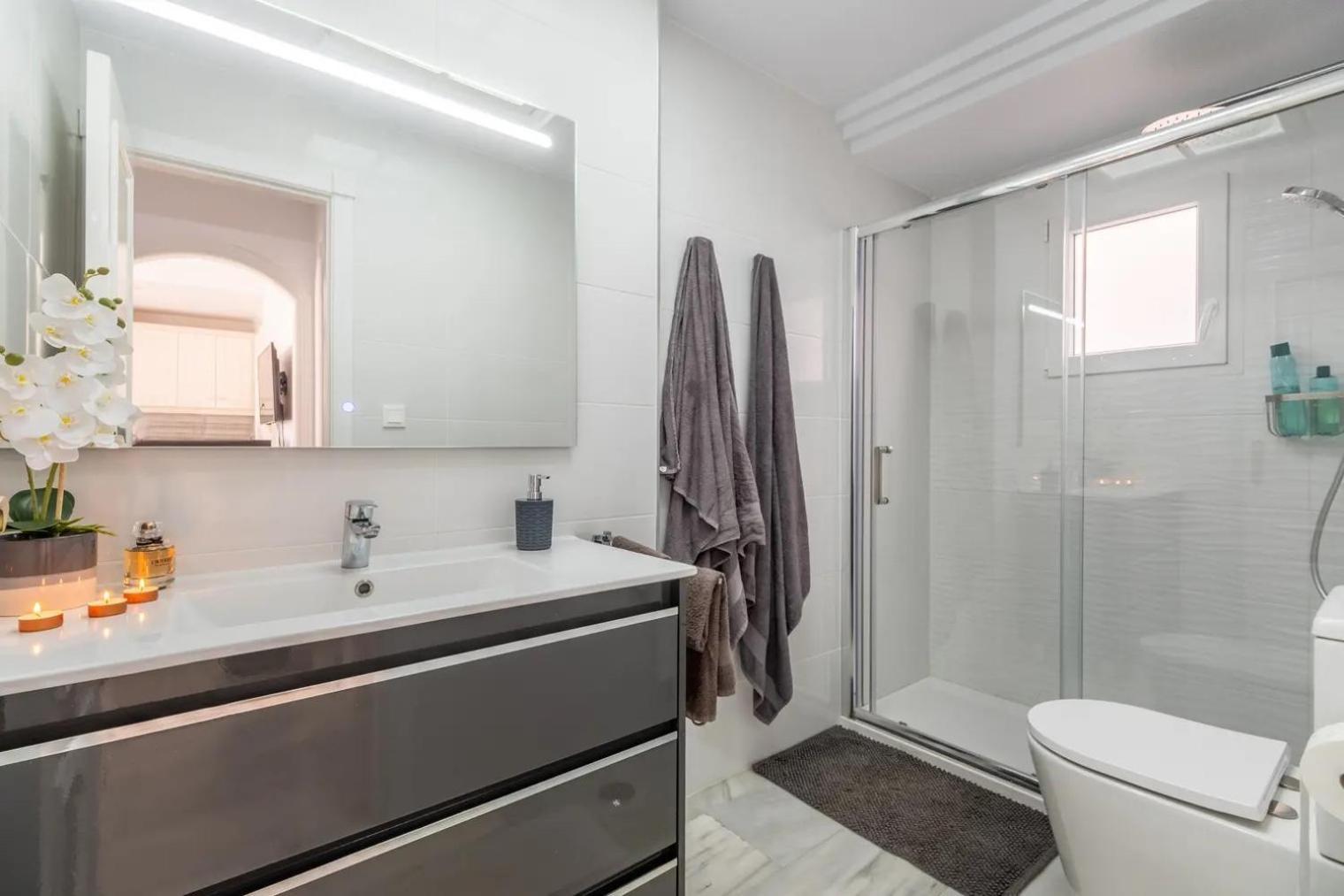 Amazing Penthouse On The Beach, Sea Views, Wifi, Airconditioning And Parking Torrevieja Luaran gambar
